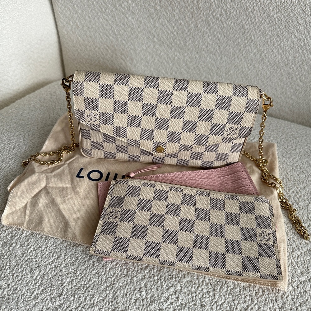 100% Authentic 💗 Louis Vuitton Pochette Félicie in Damier Azur
